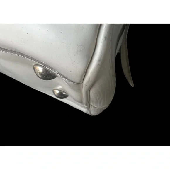 LOUIS VUITTON Epi GM Montaigne Bowling in white silver hardware